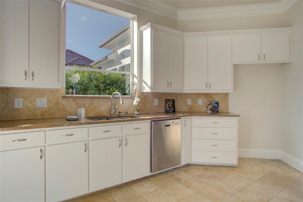 The Lakes on Legacy - Residential