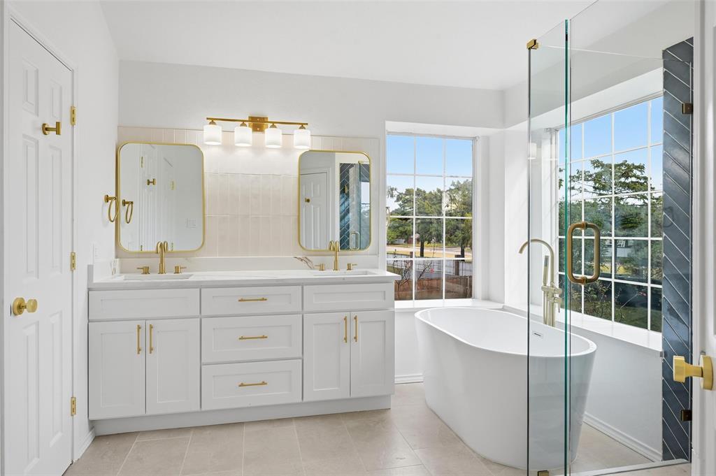 7609 Crescent Lake Court