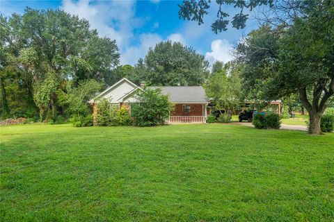 A home in Eustace