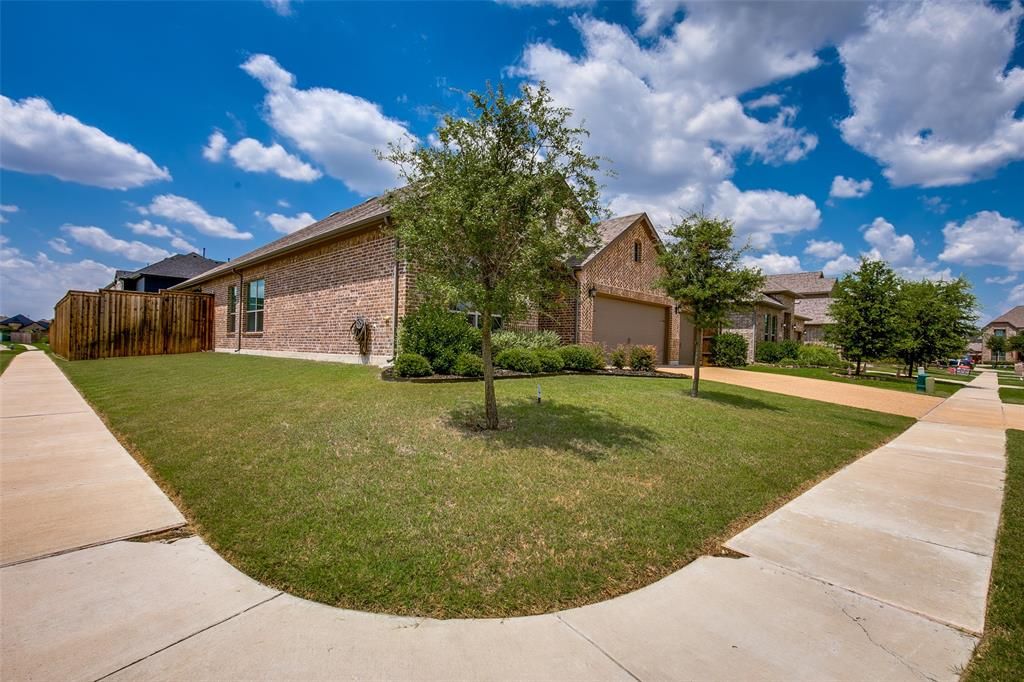 Photo of 1024 Macaw Drive, Forney, TX 75126 (MLS # 20672088)