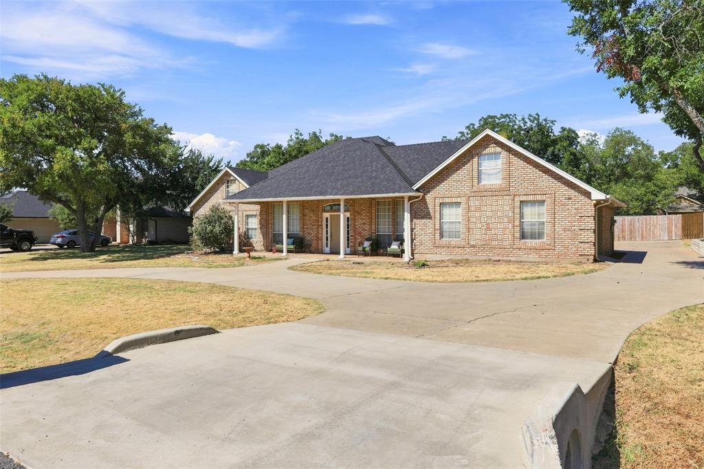 9014 Woodlawn Drive