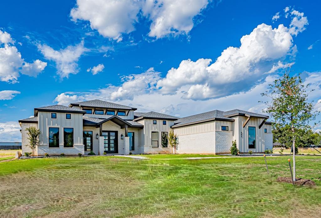 542 Helena Drive