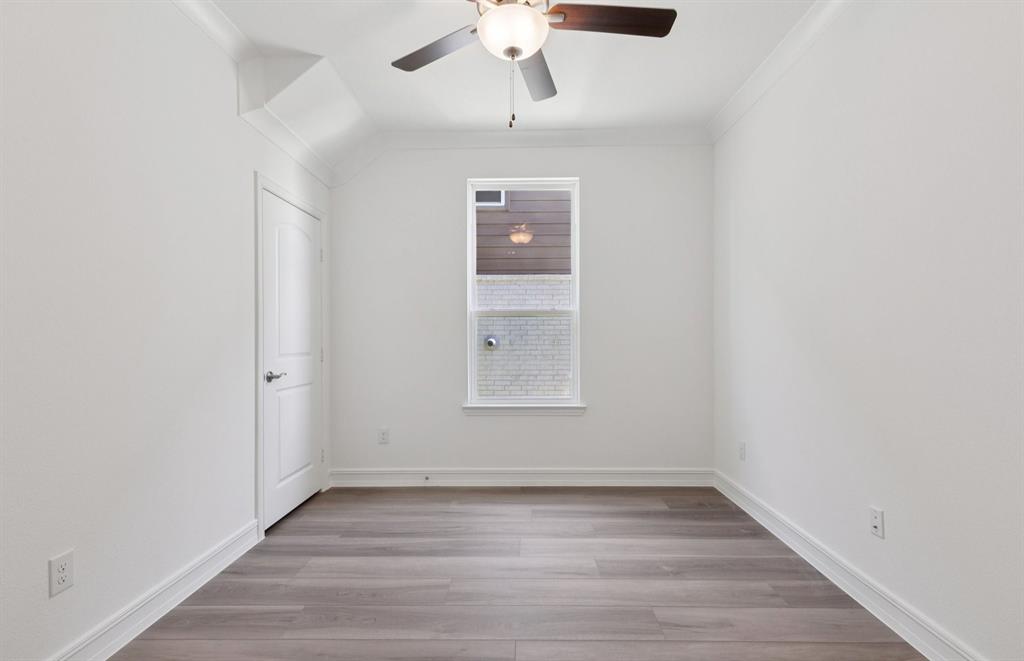 821 Norfolk Lane