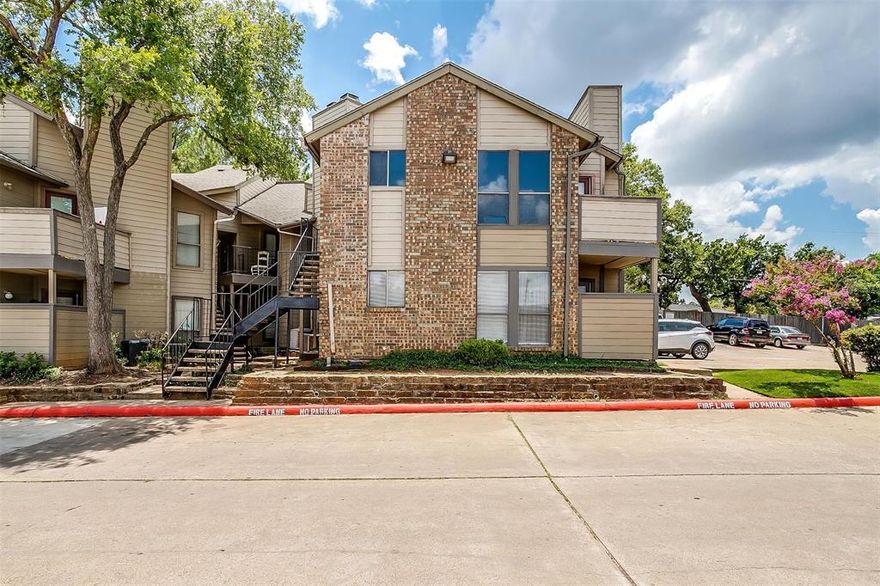 Come check out this move-in-ready condo in Arlington! This one bedroom, one bathroom unit is centrally located and just minutes from AT&T Stadium, Globe Life Field, Six Flags, AND Hurricane Harbor!! All prospective tenants over 18 will need to submit a written application along with 90 days of paystubs and copy of government-issued ID, and Flood Disclosure Form from transaction desk, all in PDF form. If approved, tenant will be sent link for background check and credit check. Refrigerator, washer, dryer are for convenience only. They will not be repaired or replaced. NO SMOKING. NO PETS.