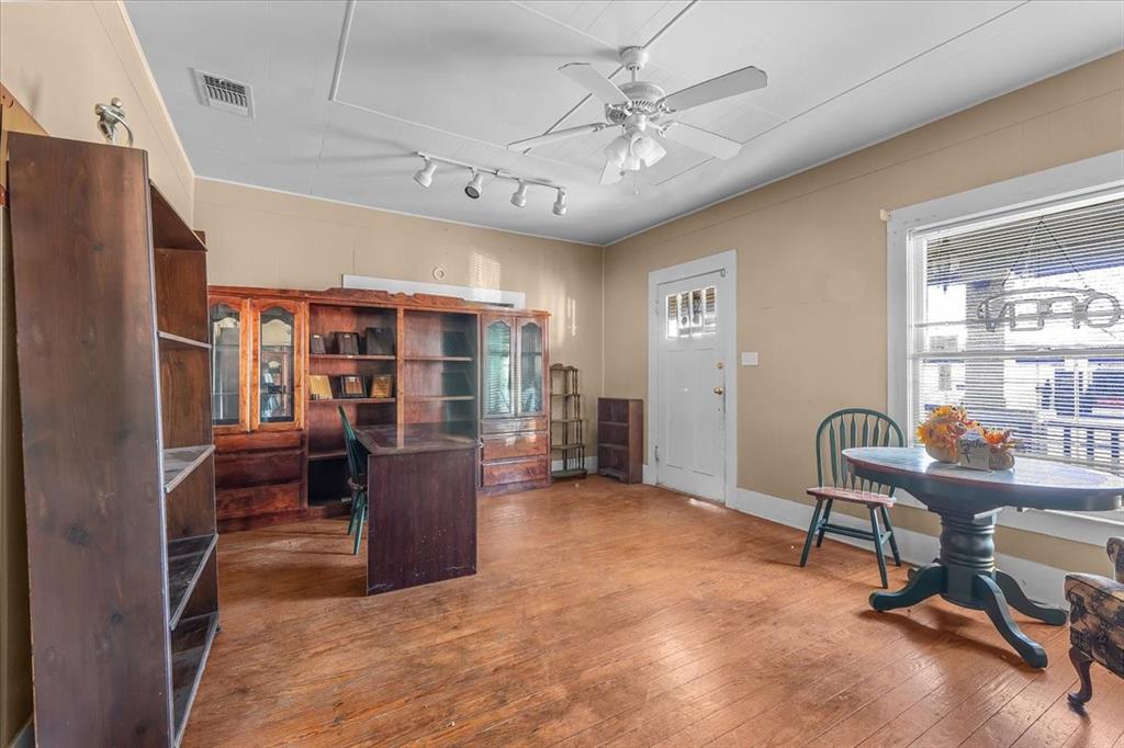 Mccarty - Commercial Sale