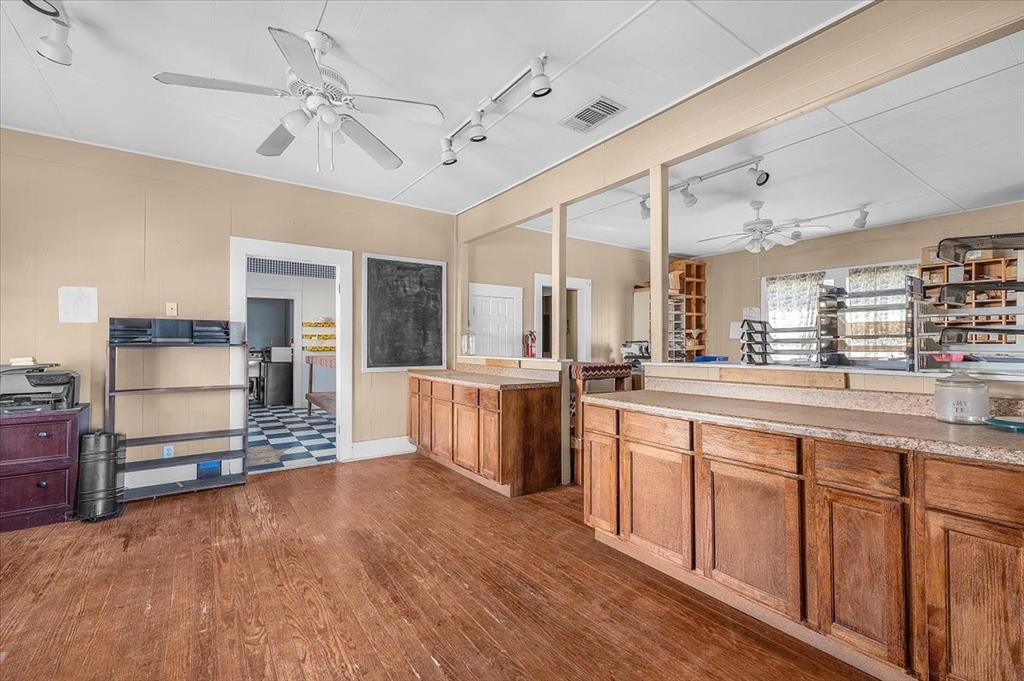 Mccarty - Commercial Sale