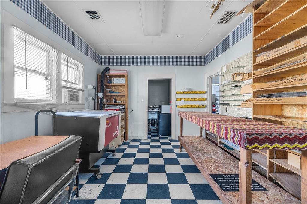 Mccarty - Commercial Sale