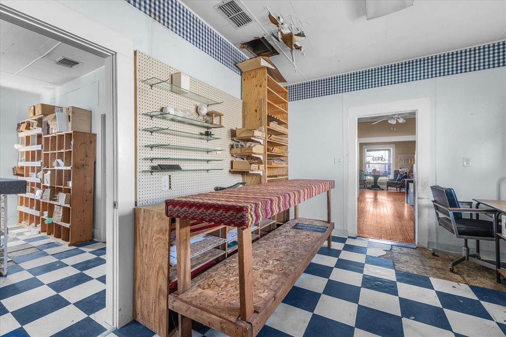 Mccarty - Commercial Sale