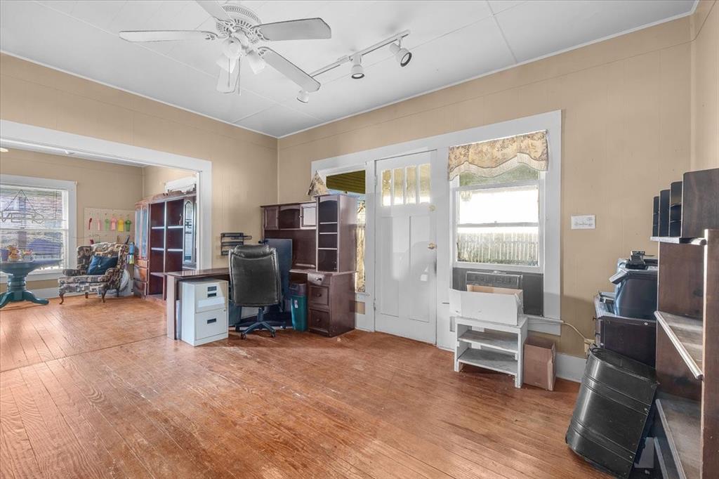 Mccarty - Commercial Sale