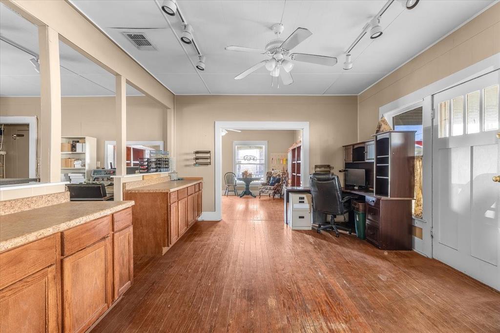 Mccarty - Commercial Sale