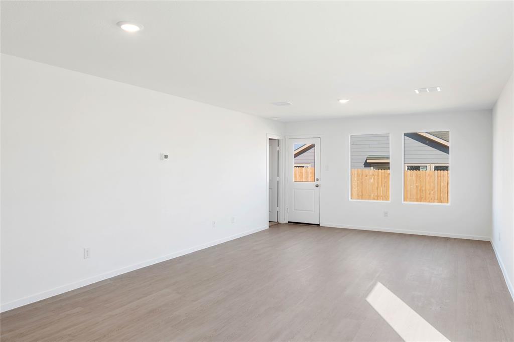 Eagles Crossing - Residential Lease