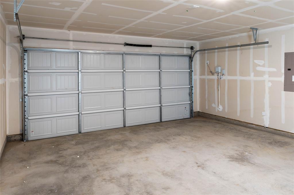 Eagles Crossing - Residential Lease