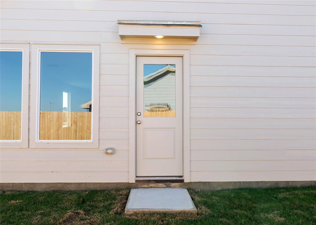 Eagles Crossing - Residential Lease