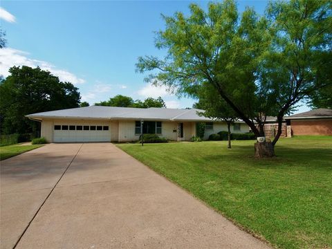 1441 Brazos Street Graham TX 76450