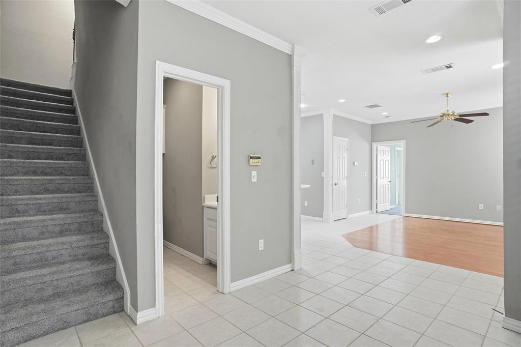 Shadowood Trail Condo - Residential