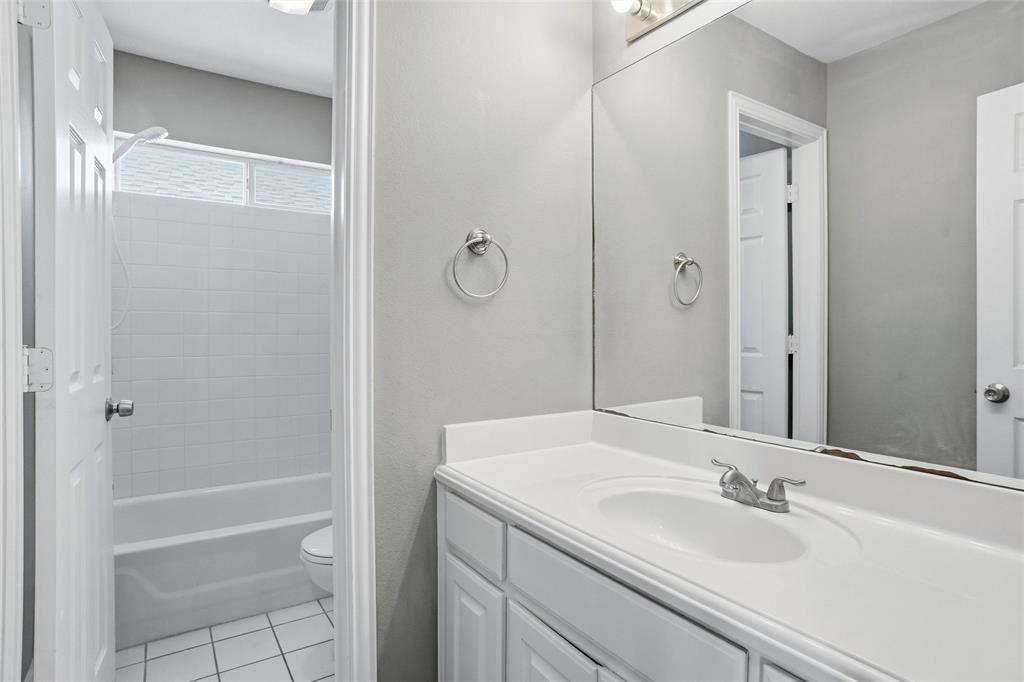 Shadowood Trail Condo - Residential