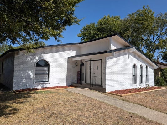 9015 HIGH PLAIN LN, DALLAS, TX 75249 - Image a02eb2a7c5ff0bc11efd47b90155f9c5/177570421