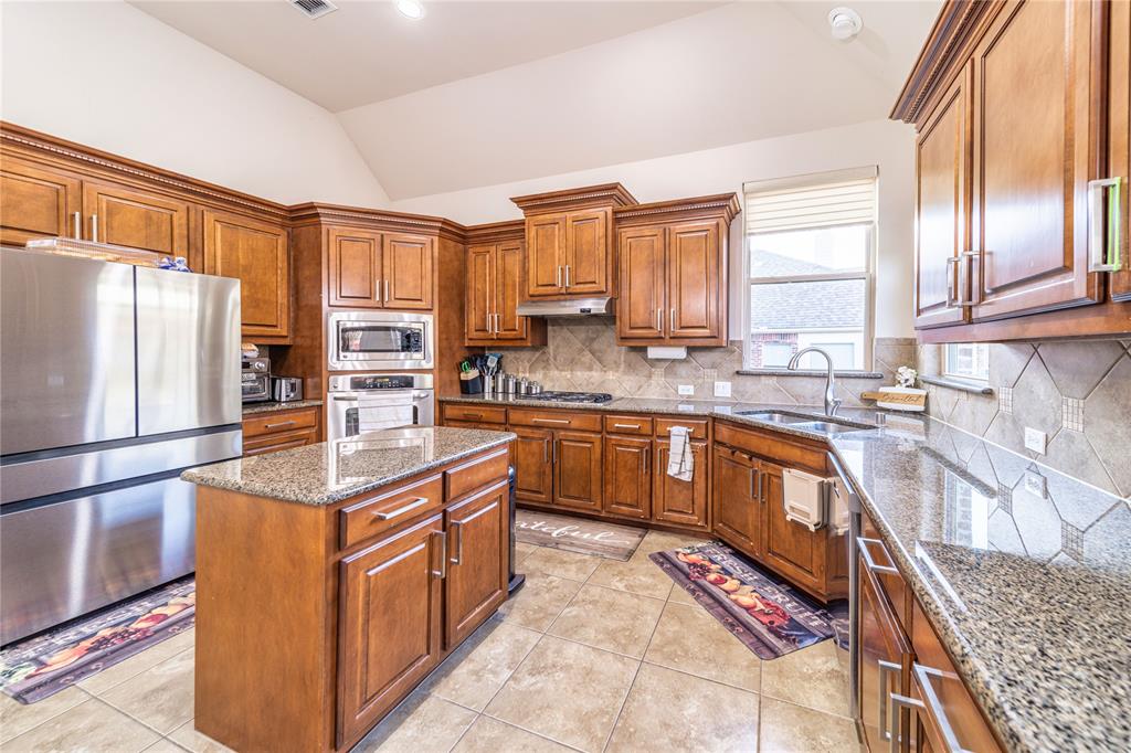 Aviary Ph 4 - Residential