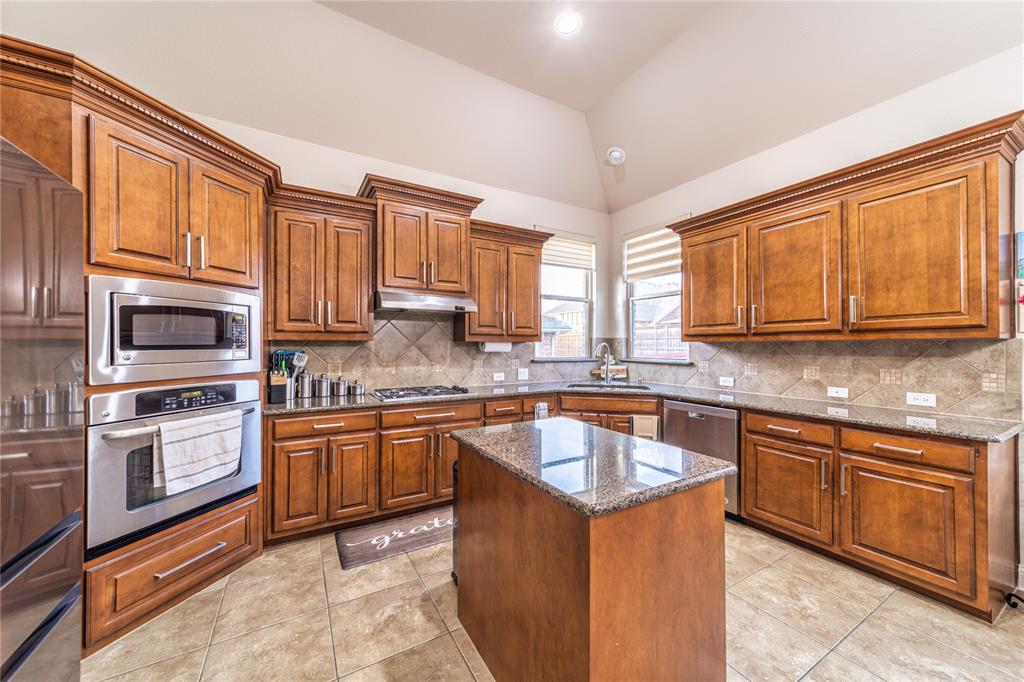 Aviary Ph 4 - Residential