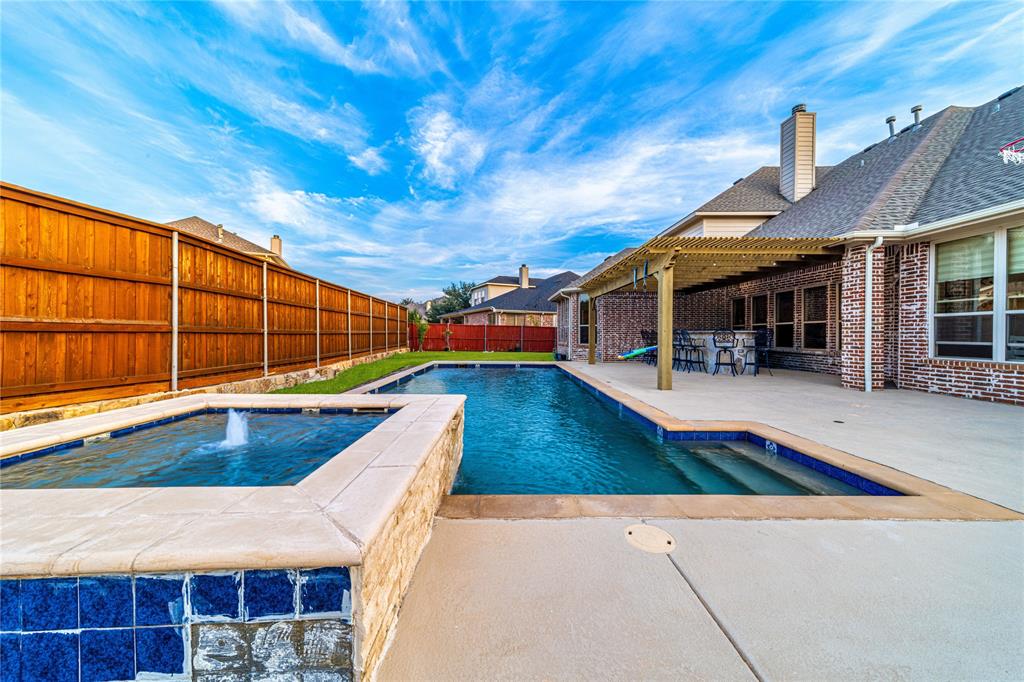 Aviary Ph 4 - Residential