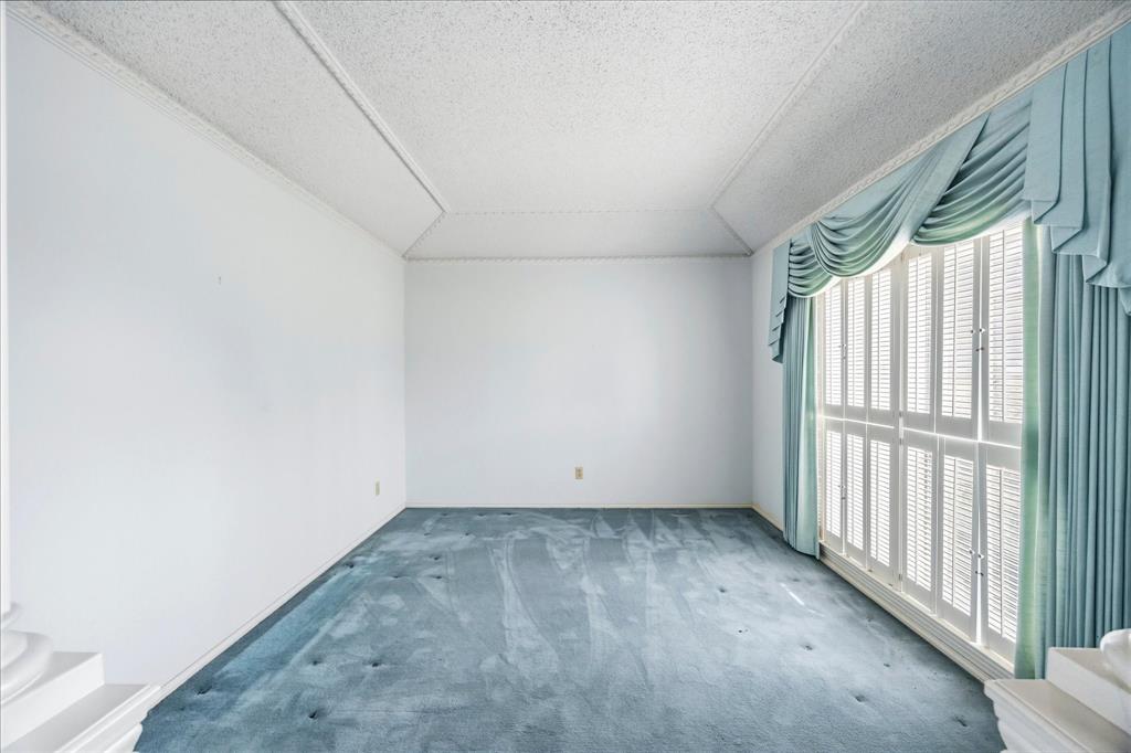 1309 Briar Hollow Lane