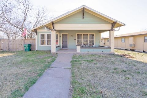 Photo of 701 N Mason Street, Bowie, TX 76230 (MLS # 21178418)