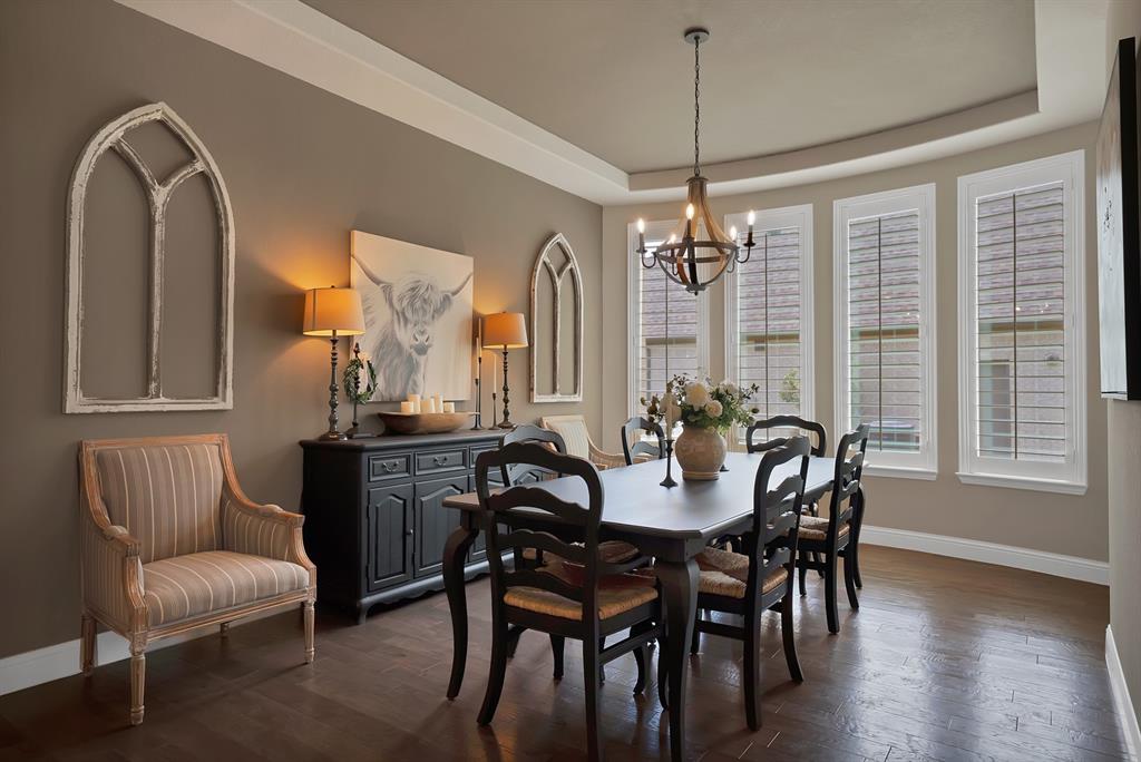 1611 Chisholm Trail