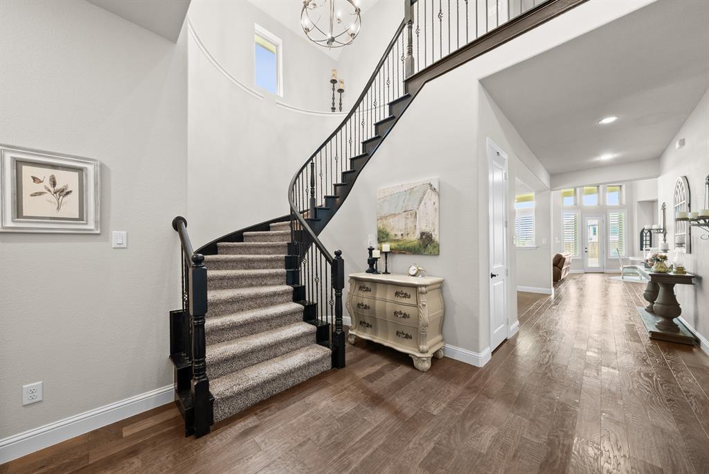 1611 Chisholm Trail