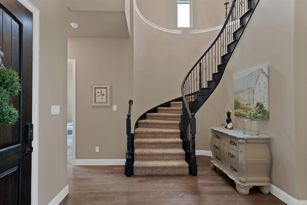 1611 Chisholm Trail