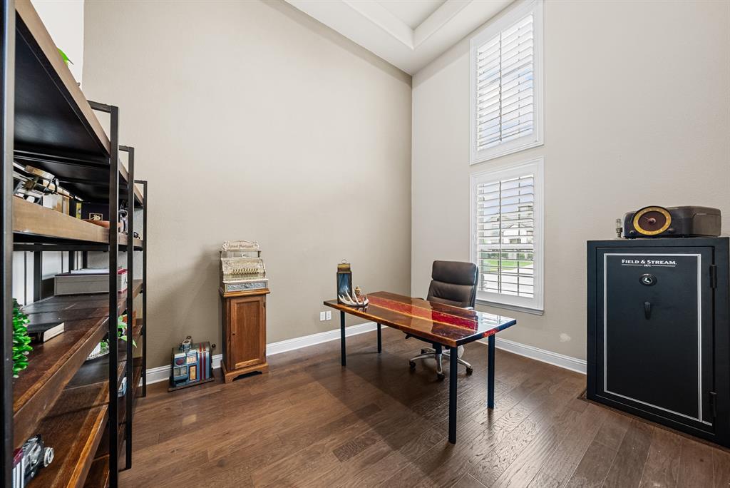 1611 Chisholm Trail