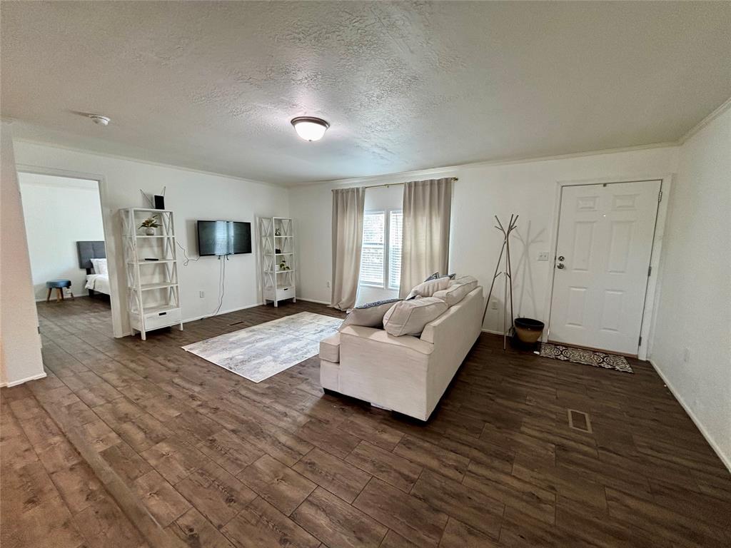 Falcon Crest - Residential Lease