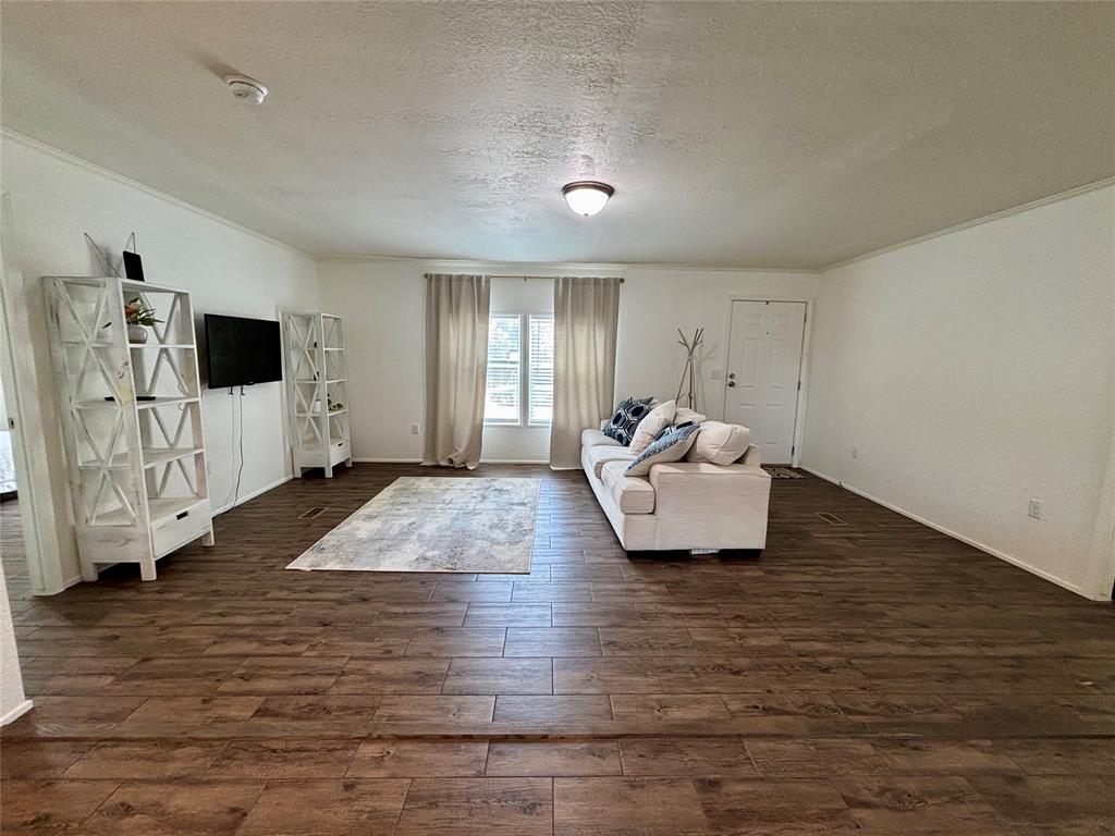 Falcon Crest - Residential Lease