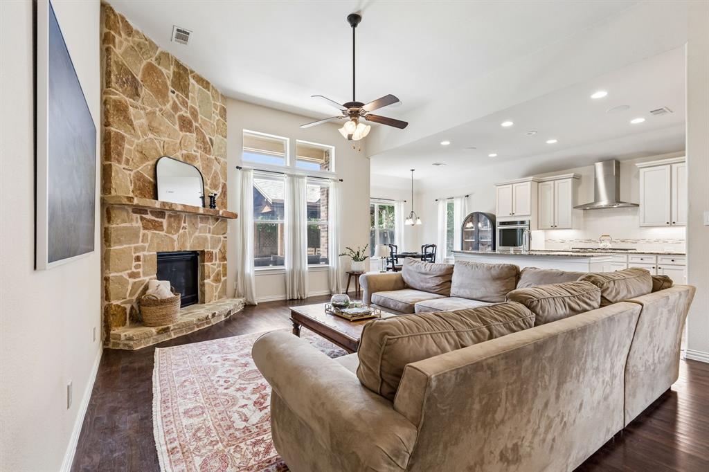 400 Komron Court