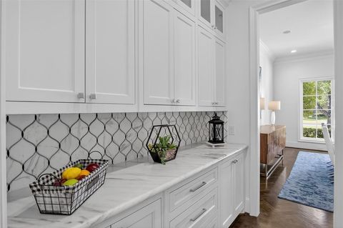 Tiny photo for 6019 Prestonshire Lane, Dallas, TX 75225 (MLS # 20999589)