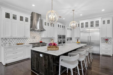 Tiny photo for 6019 Prestonshire Lane, Dallas, TX 75225 (MLS # 20999589)