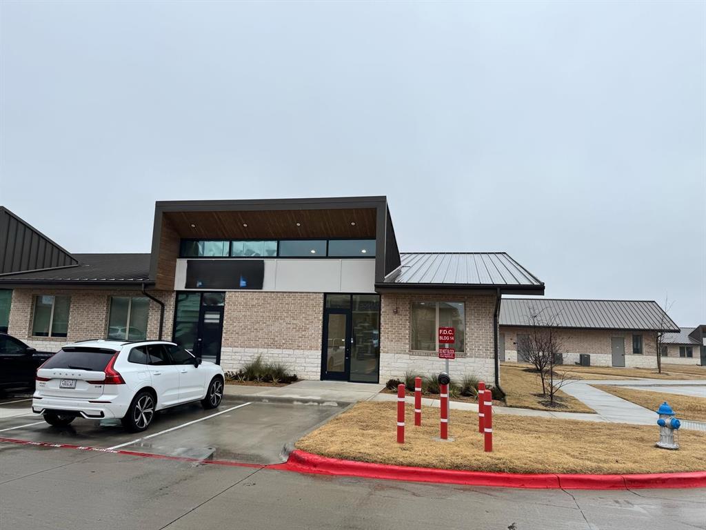 1400 N COIT Road 1705