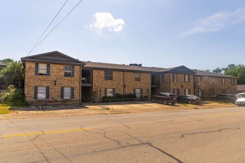 805 & 825 S Main Street