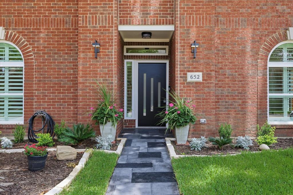 652 Allen Road