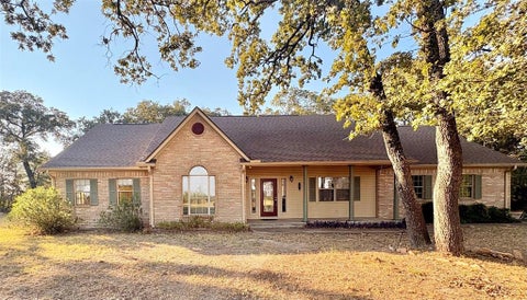 Photo of 205 Woodside Court, Corsicana, TX 75109 (MLS # 21372091)