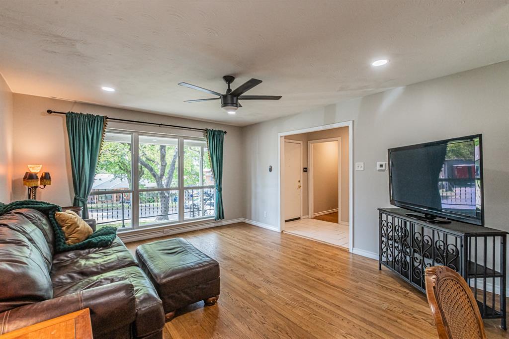 3520 Loganwood Drive