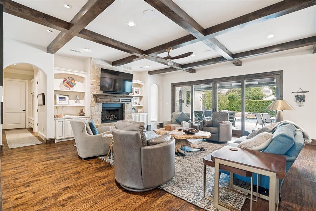 4663 Sidonia Court