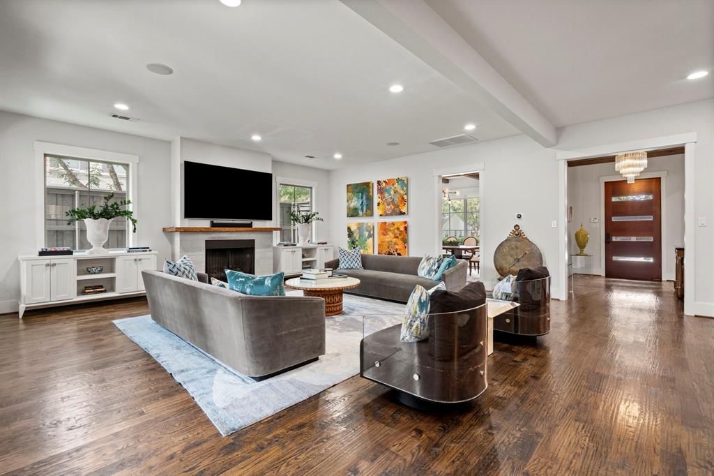 7102 Coronado Avenue