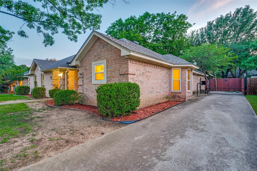 6002 Kenilworth Drive