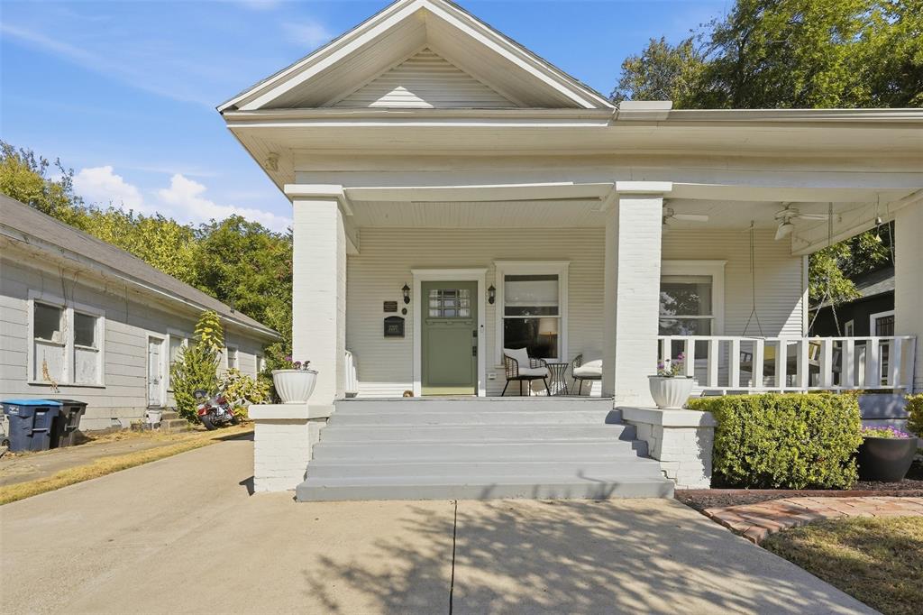 2227 College Avenue