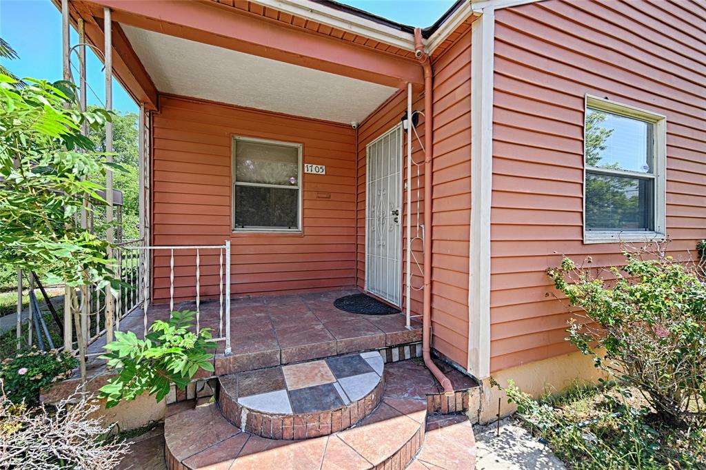 1705 Savoy Street