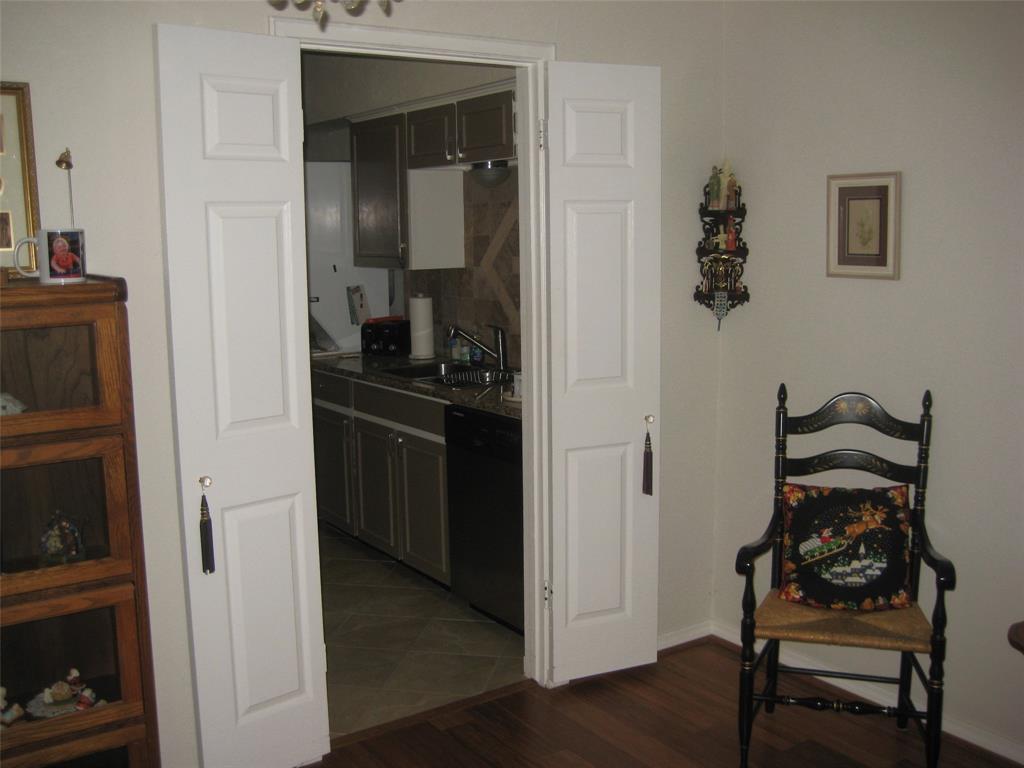 Fountain Royale Orleans W - Residential