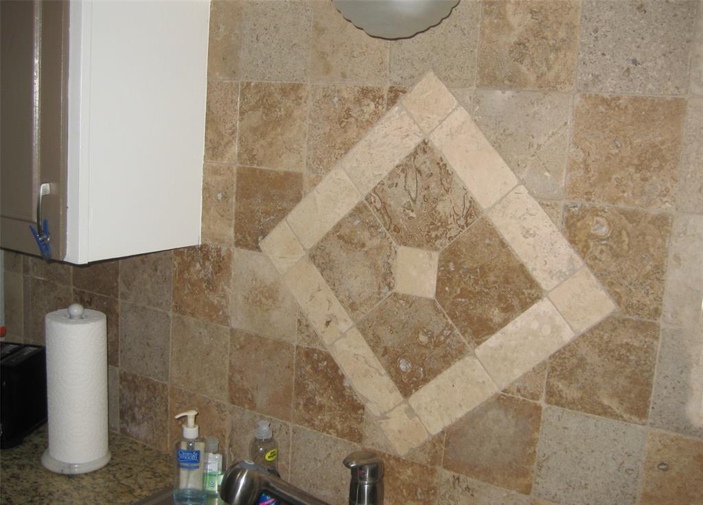 Fountain Royale Orleans W - Residential