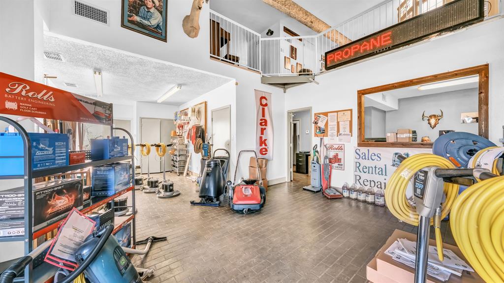 5308 Sun Valley Drive