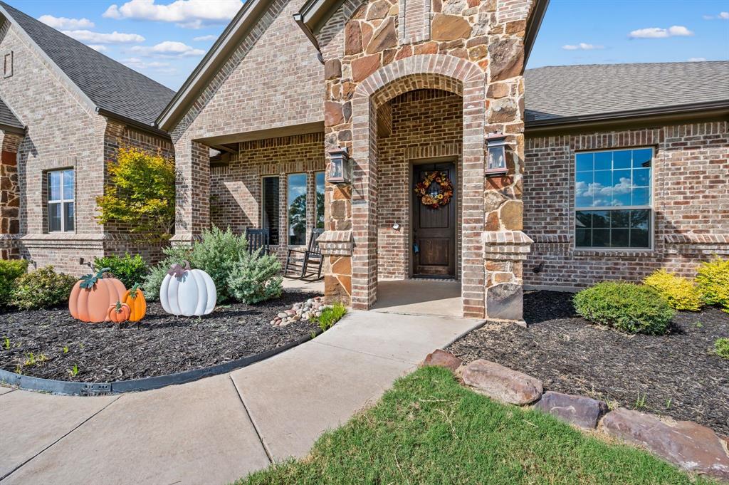 141 Mission Oak Trail