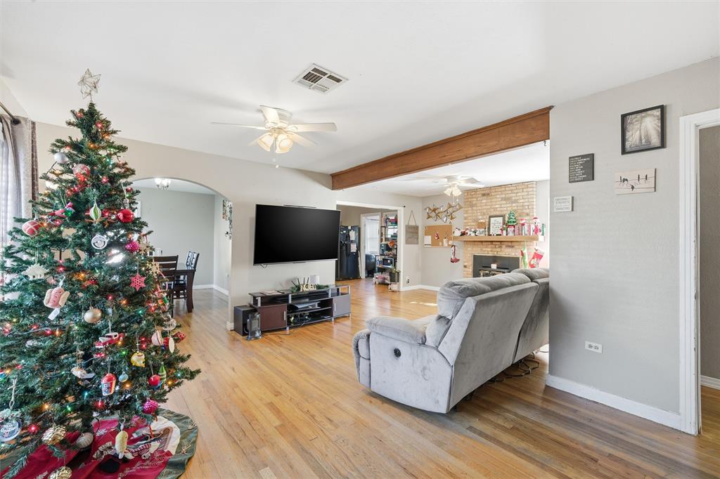 3808 Parkwood Street